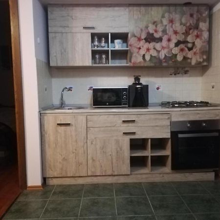 Andra Apartment ซินายา ภายนอก รูปภาพ