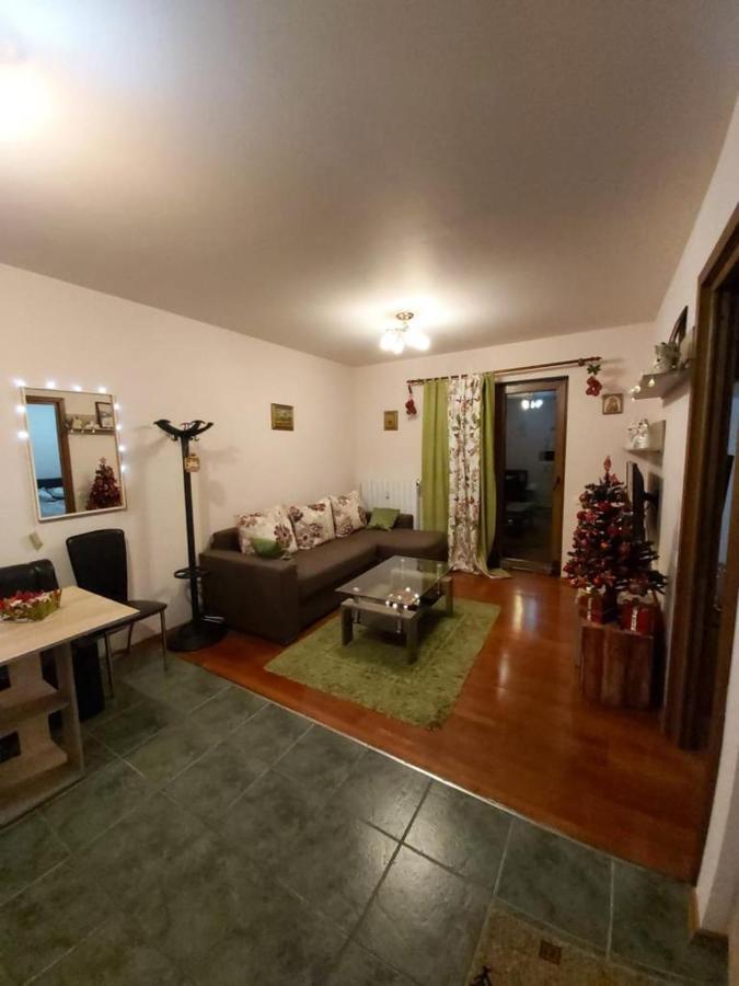Andra Apartment ซินายา ภายนอก รูปภาพ